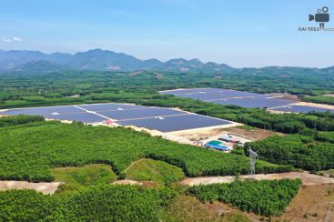 Dịch vụ chụp hình bằng flycam sự kiện khánh thành nhà máy điện mặt trời Bình Nguyên ở Quảng Ngãi